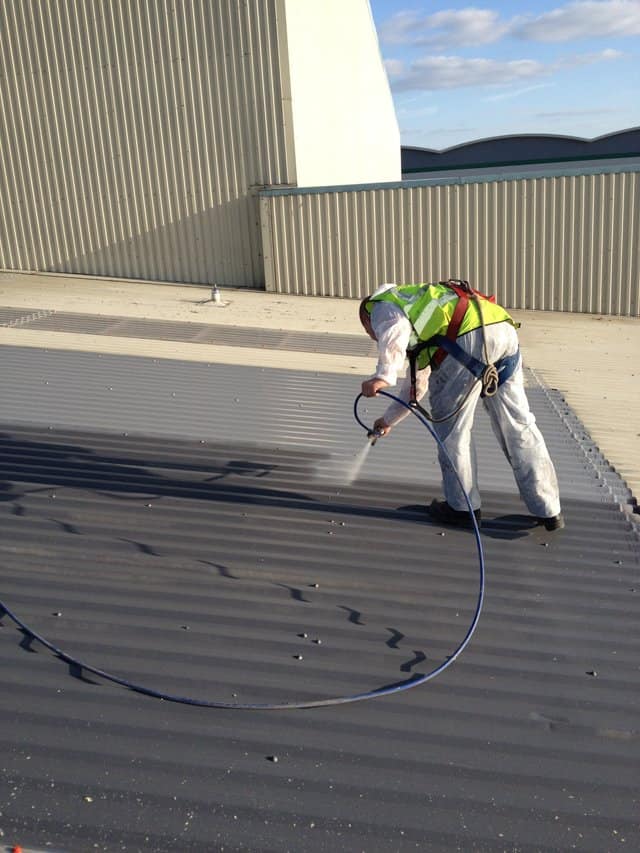 How does Encapsulation work and what are the benefits