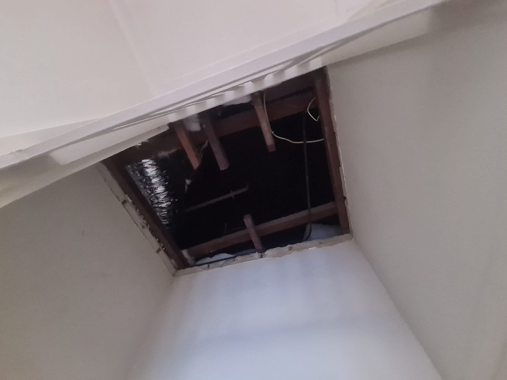 Asbestos Ceiling Removal in Willoughby